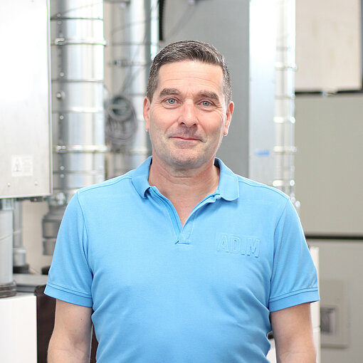 [Translate to Italiano:] Zehnder Deckenstrahlplatten Rolf Ulmann