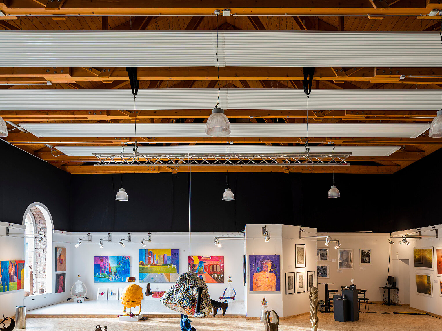 Reference Zehnder ZFP Heating and cooling ceilings 
