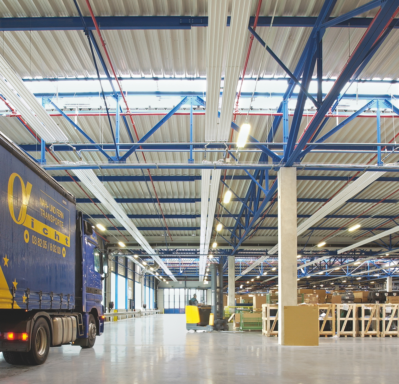 Reference Zehnder ZIP Heating and cooling ceiling system Front view