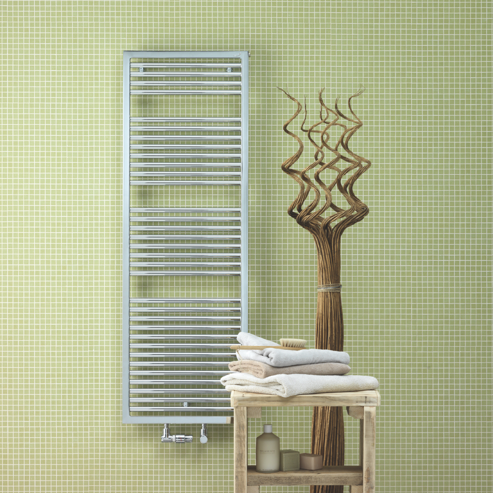 Zehnder_RAD_Universal-HY_tabulator_radiator Rendering Zehnder Universal Decorative radiator Front view