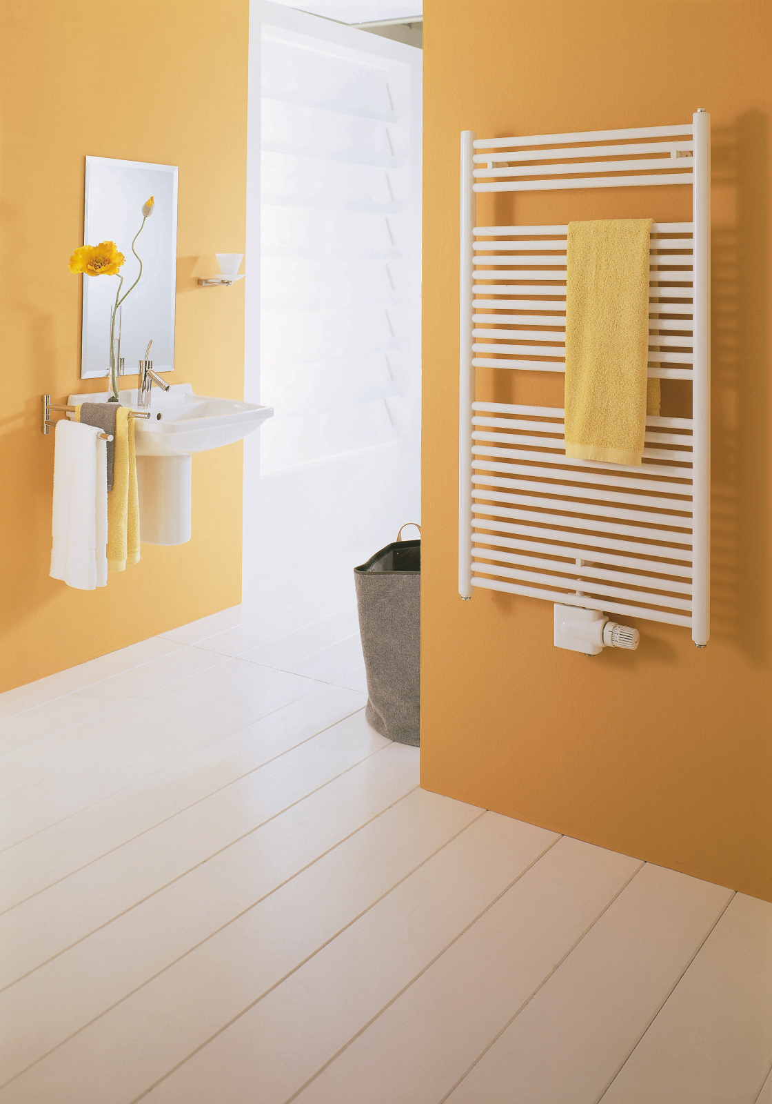 Rendering Zehnder Toga Decorative radiator Side view