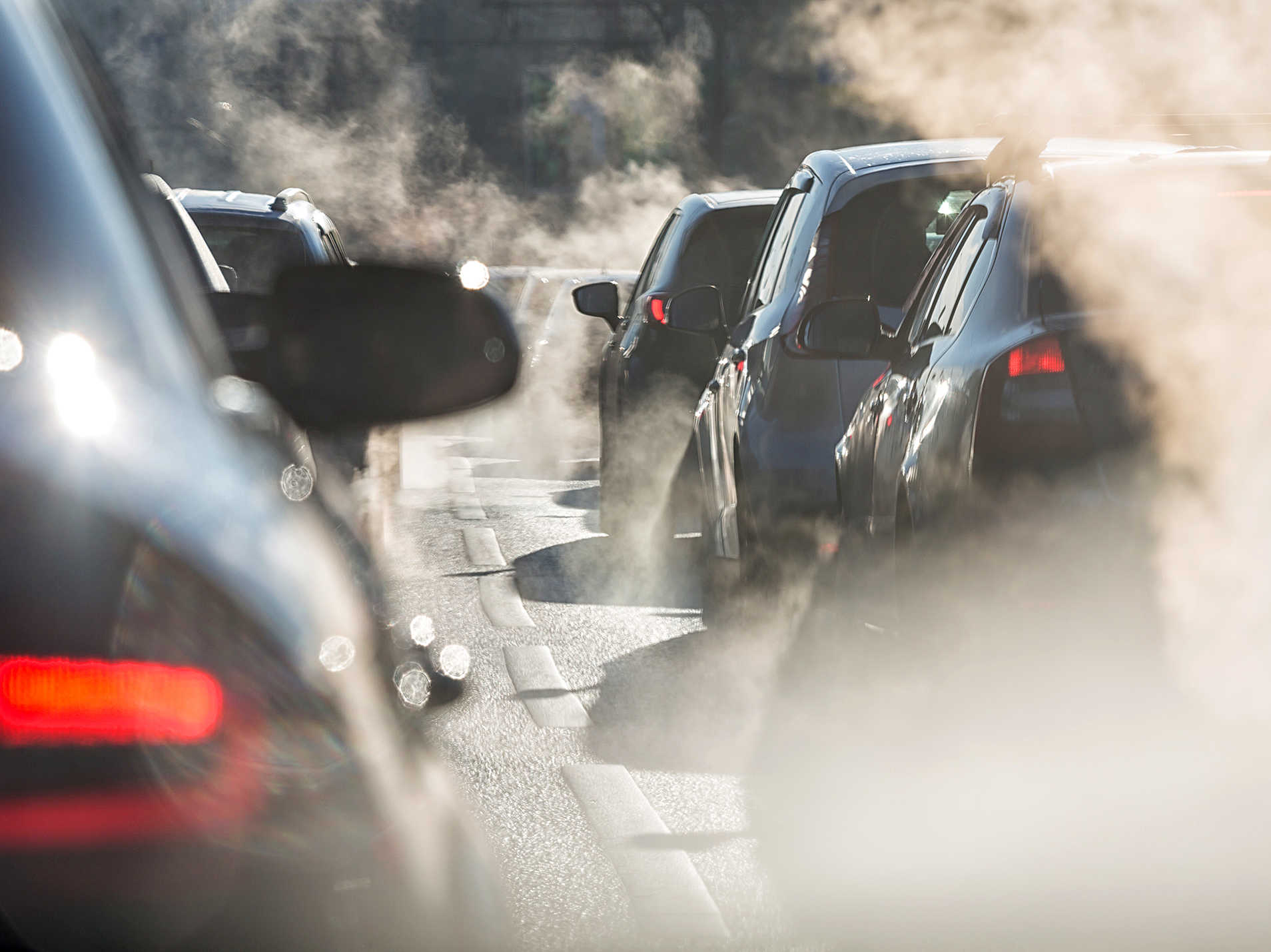 Auto, Verkehr, Abgase, gefährlicher Feinstaub
